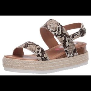 Steve Madden Sandals (NEW)